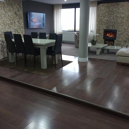 Vila Gosen Sard 외부 사진